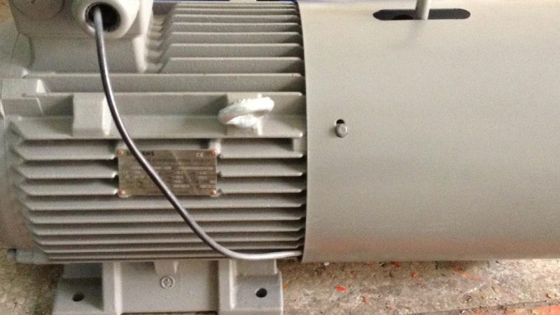 揭秘低压电器型号：含义、常见问题及选型要点
